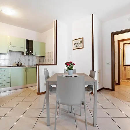 Apartman Stella Del Garda 1 Con Balcone