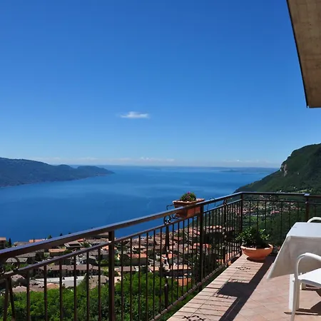 Stella Del Garda 1 Con Balcone