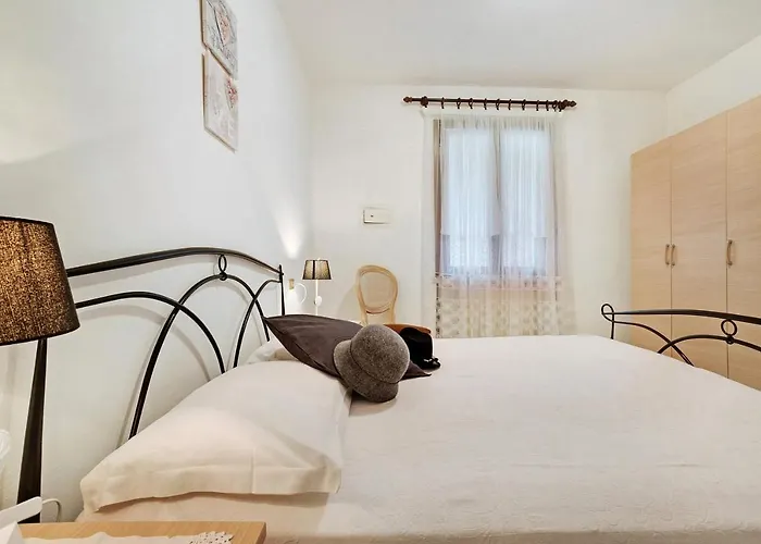 Stella Del Garda 1 Con Balcone Tignale