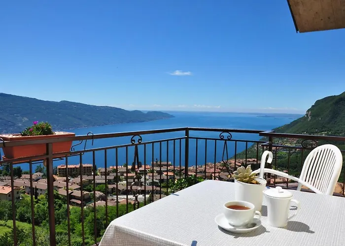 Stella Del Garda 1 Con Balcone * Тиньяле